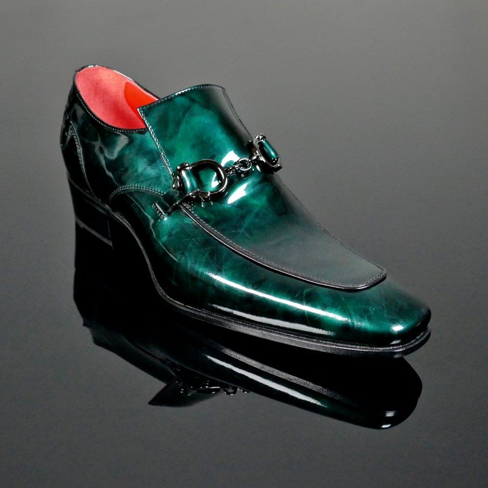 'Mercury' - Handcuff trim apron loafer