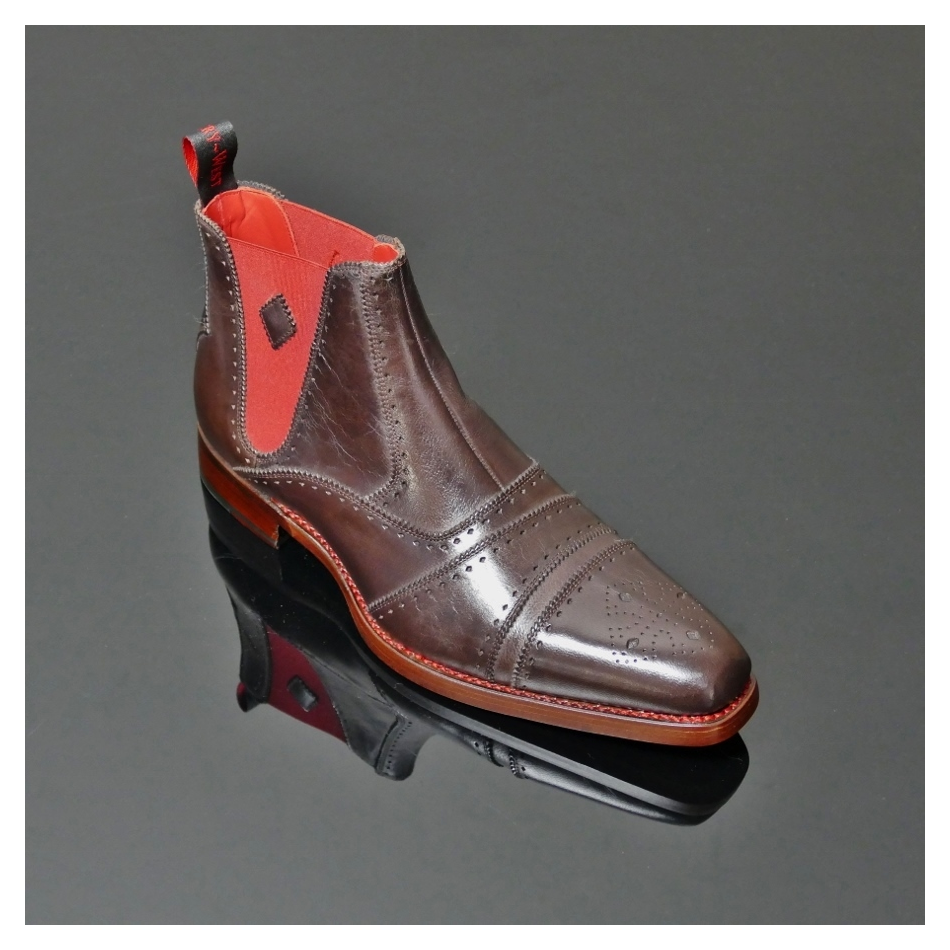 Dexter 'Point' - Cricket Front Chelsea Boot