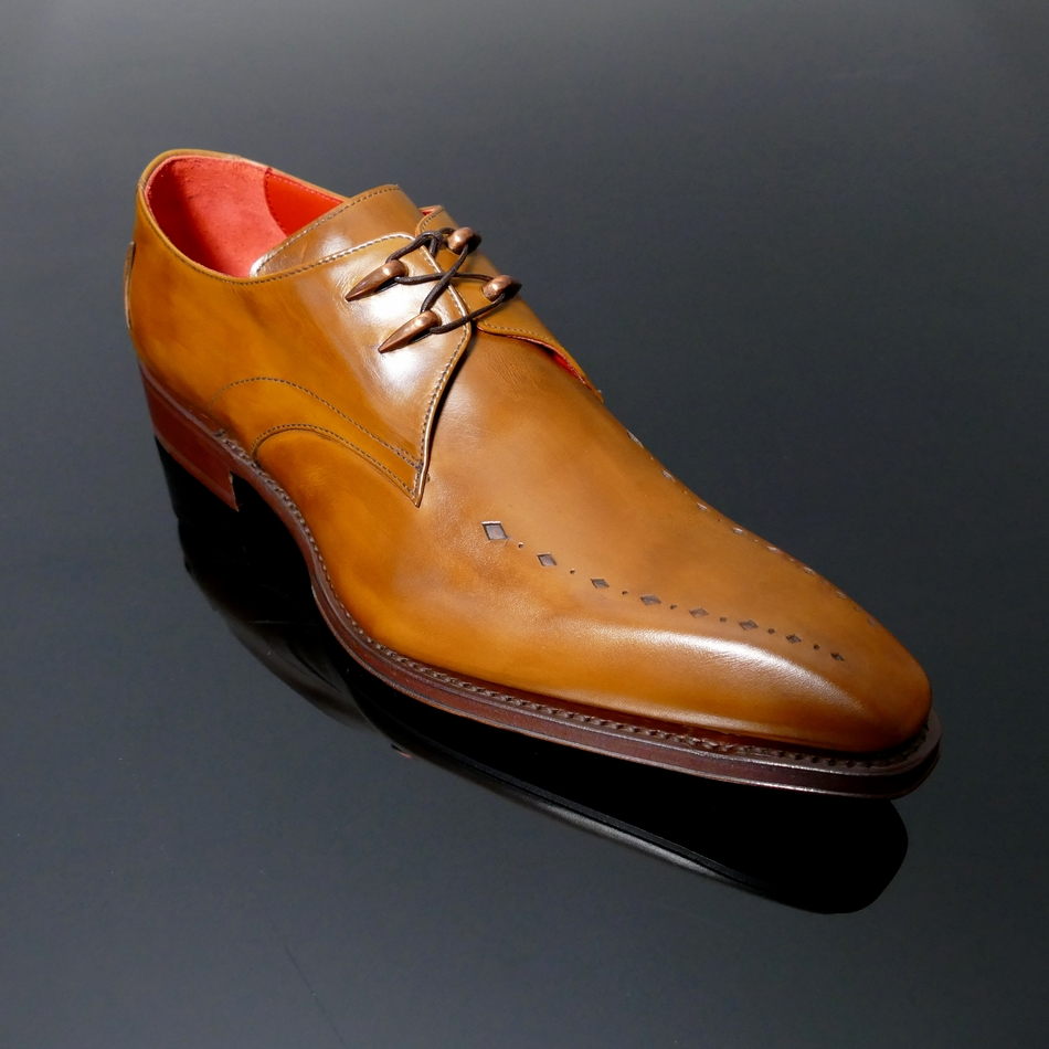 Moon 'The Loon' - Diamond Punch Gibson