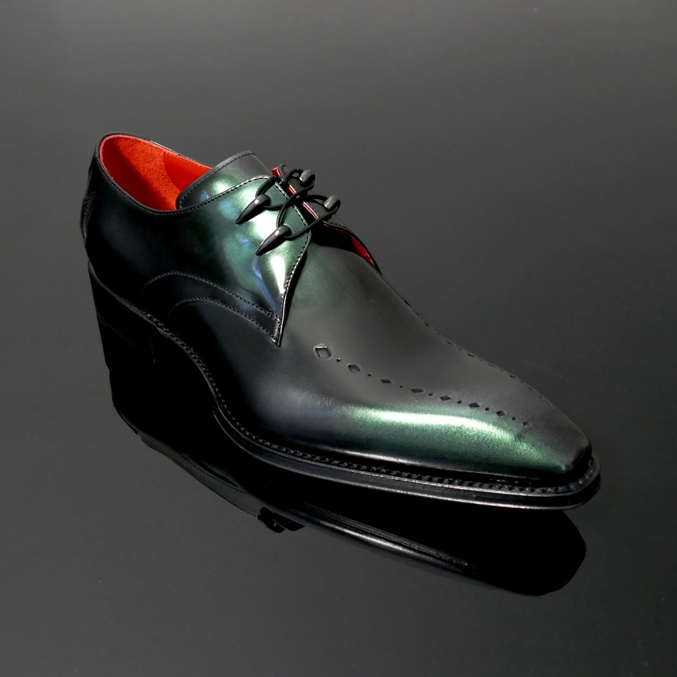 Moon 'The Loon' - Diamond Punch Gibson