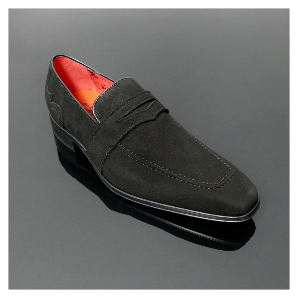 Soprano K630 'D'elegance'  Black Suede Saddle slip on